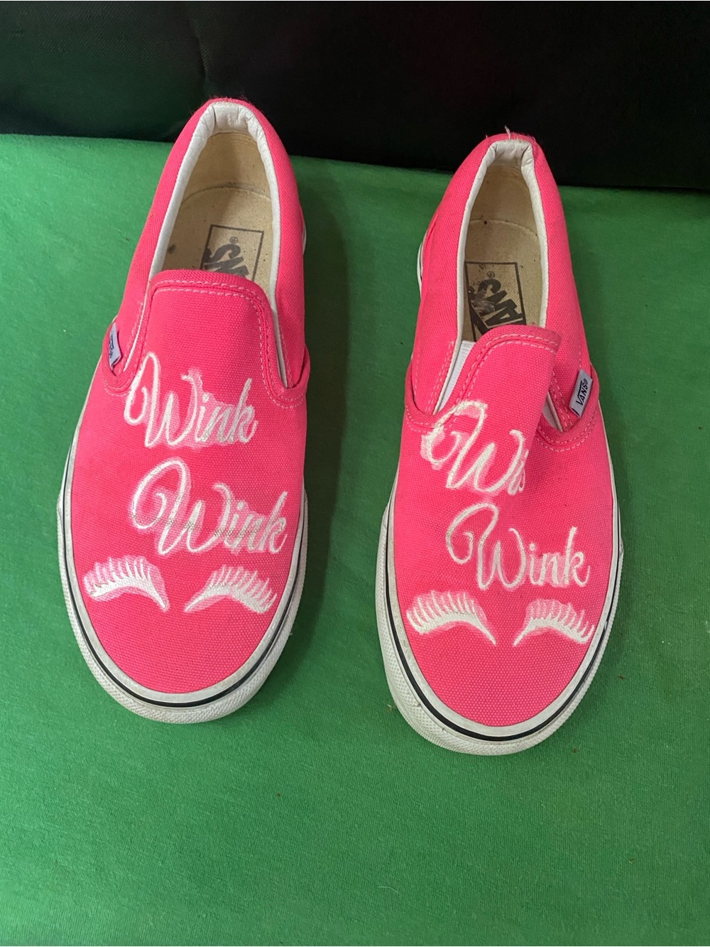 Vans off the Wall Hot pink Vans
Super cute size 5.5